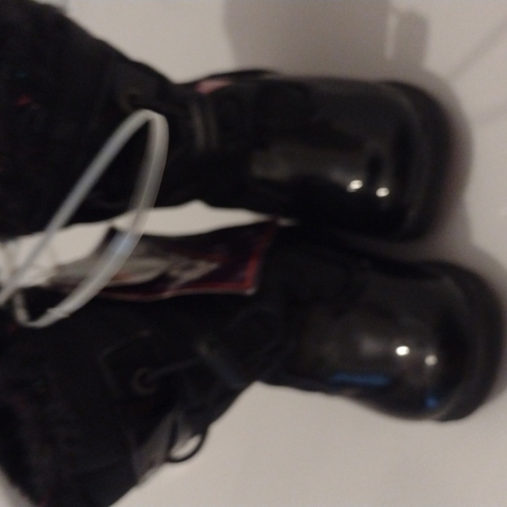 Totes Boots - Picture 6 of 12